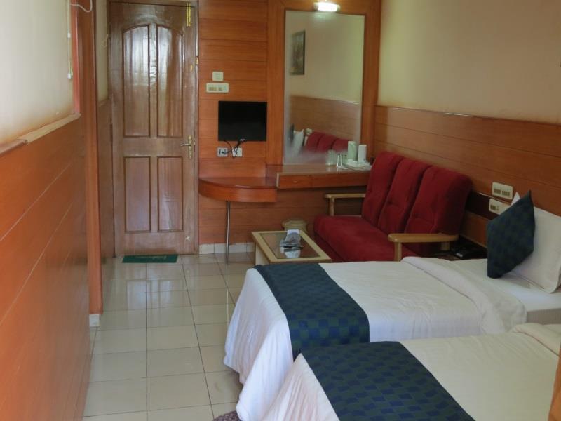 Hotel Rajsangam International Badami Extérieur photo
